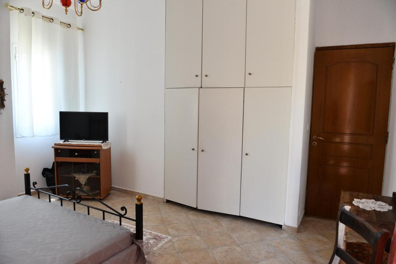 Κυκλαδίτικη Βίλα Στην Παραλία Αντώνηδες, Κύθνου Kythnos Bagian luar foto